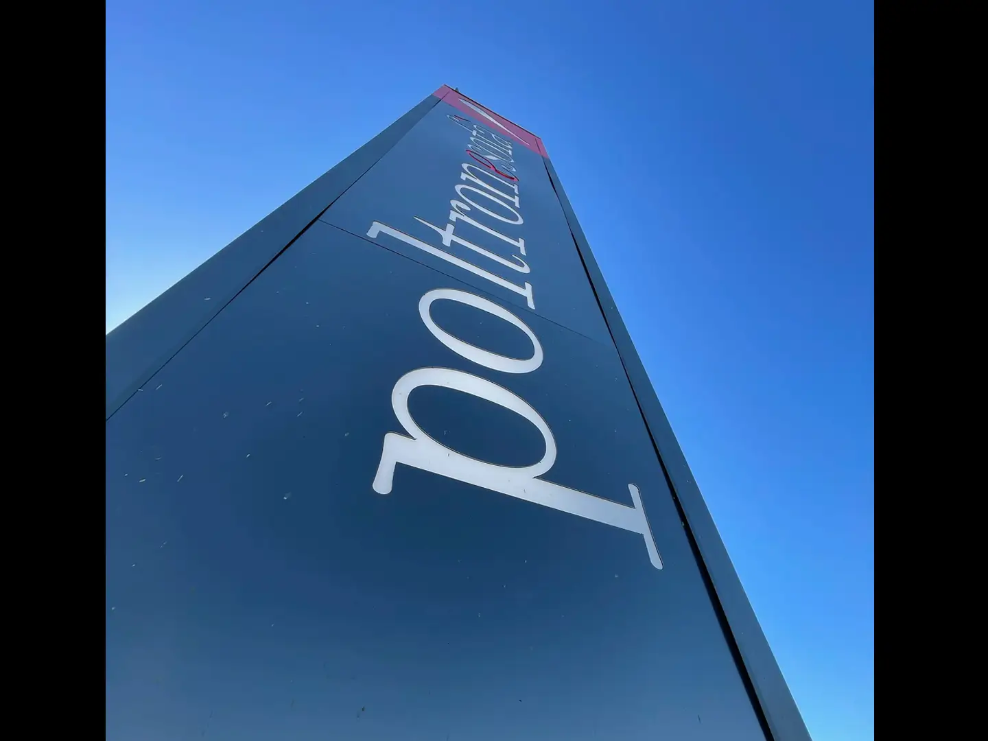 Realizzazione Totem insegne